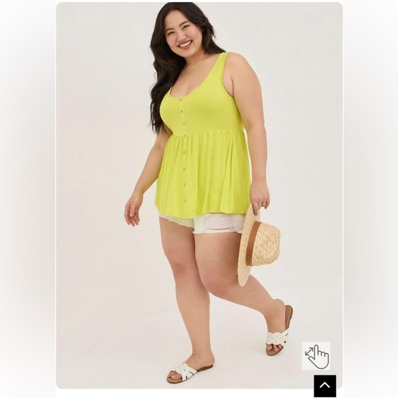 Torrid Babydoll Super Soft Scoop Neck Button-Front Tank Size 2 - Picture 2 of 9